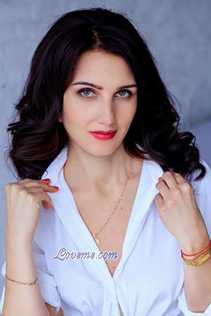170089 - Elena Alter: 42 - Ukraine