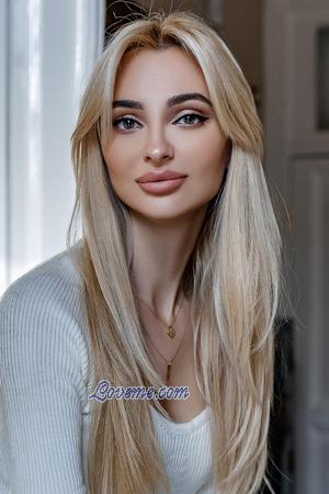 174399 - Sabina Alter: 31 - Ukraine