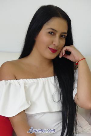 182974 - Angie Daniela Alter: 27 - Kolumbien