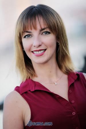 183354 - Lesia Alter: 41 - Ukraine