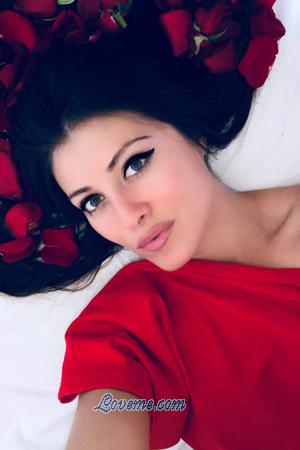 185100 - Violetta Alter: 33 - Ukraine