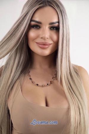 193258 - Helen Alter: 32 - Ukraine