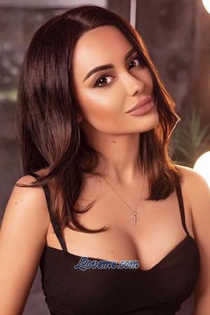 195984 - Yulia Alter: 27 - Ukraine