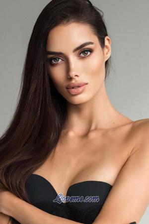 196944 - Alyona Alter: 26 - Ukraine