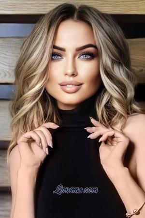 199703 - Anna Alter: 30 - Ukraine