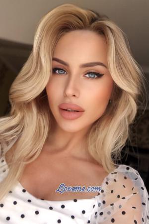 200234 - Ksenia Alter: 27 - Moldova