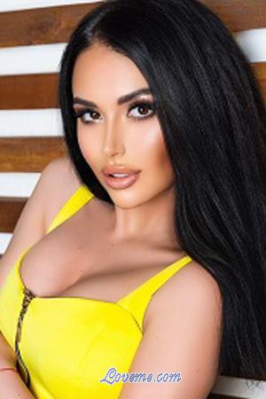 201067 - Yana Alter: 28 - Ukraine