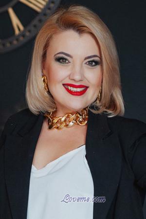 211017 - Olena Alter: 44 - Ukraine