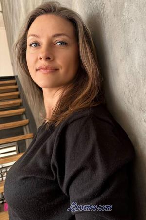223091 - Lyubov Alter: 43 - Ukraine