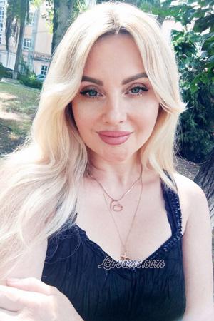 223177 - Lana Alter: 54 - Ukraine