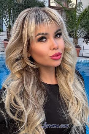 223623 - Olena Alter: 41 - Ukraine