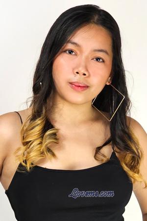 224639 - Eluisa Carbelle Alter: 22 - Philippinen