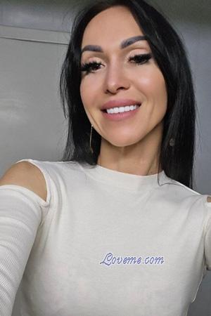 225587 - Svitlana Alter: 42 - Ukraine