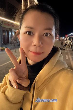 226906 - Wanyi Alter: 44 - China