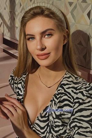 228338 - Kateryna Alter: 24 - Ukraine