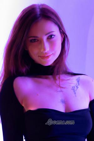 228341 - Yuliia Alter: 35 - Ukraine