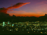 Medellin bei Nacht