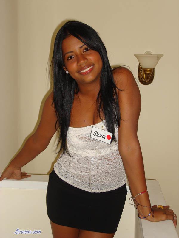 Colombia-Women-2881